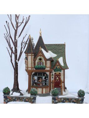 Dept 56 Dickens Village - 1 Royal Tree Court